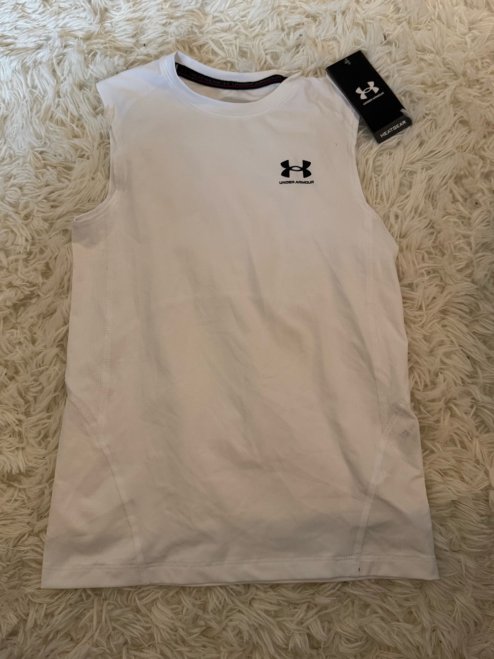 Boys’ white Under Armor Heatgear Sleeveless Top NEW WITH TAGS! Size youth medium